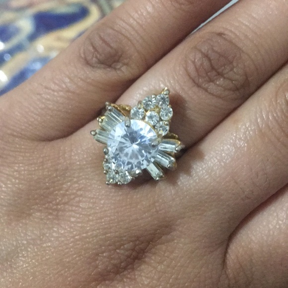 Necklace Set with Ring. 💍 - Picture 2 of 4